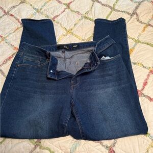 1822 Adrianna style Women Blue Jeans size 16
